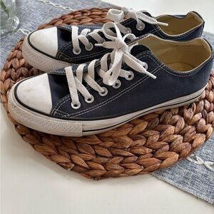 Converse Low Top Sneakers in Navy and White